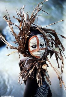 Maquillage tribal africain Hans Silvester